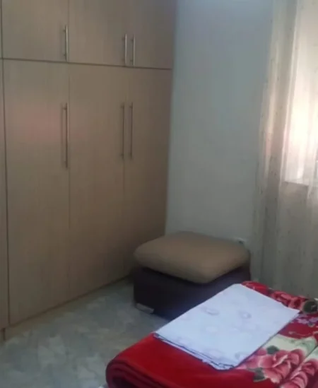Tirane, jepet me qera apartament 1+1 Kati 3, 53 m² 500 € (Rruga e Elbasanit)