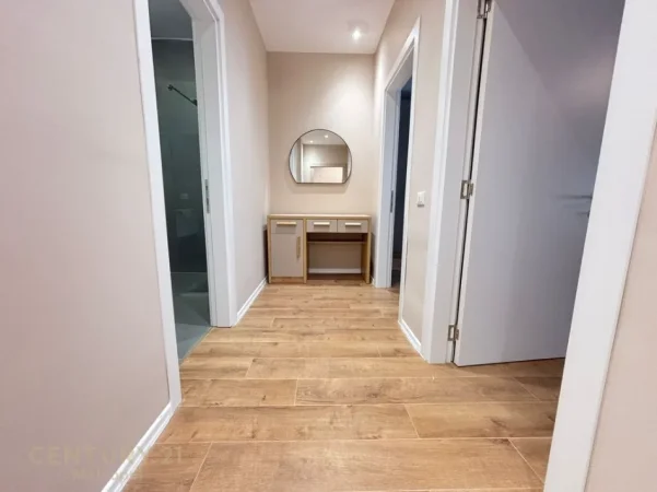 Tirane, jepet me qera apartament 2+1+Ballkon Kati 6, 122 m² 1.500 € (liqeni i thate)