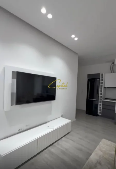 Tirane, jepet me qera apartament 1+1 Kati 3, 70 m² 650 € (RRUGA SIRI KODRA)