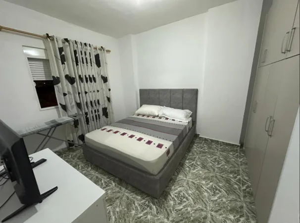 Tirane, jap me qera apartament 2+1+Ballkon Kati 7, 87 m² 600 € (Don Bosko)