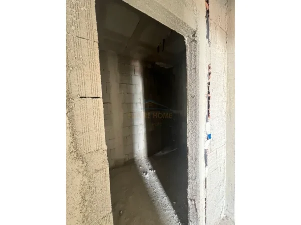 Tirane, shitet apartament 2+1+Aneks+Ballkon Kati 5, 93 m² 135.000 € (Dogana)