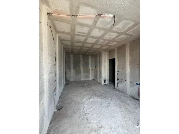 Tirane, shitet apartament 2+1 Kati 5, 94 m² 135.000 € 