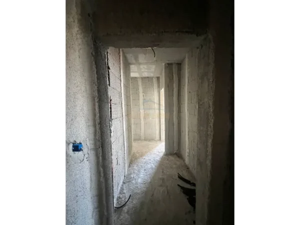Tirane, shitet apartament 2+1 Kati 5, 94 m² 135.000 € 