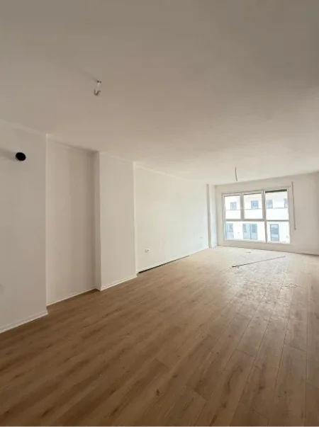 Tirane, shes apartament 2+1+Ballkon , 112 m² 214.002 € (Don Bosko)