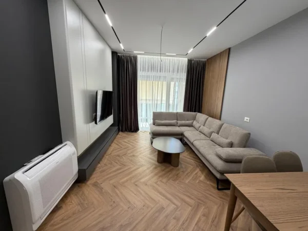 Tirane, shitet apartament 2+1 Kati 3, 107 m² 200.000 € (Relux Residence)