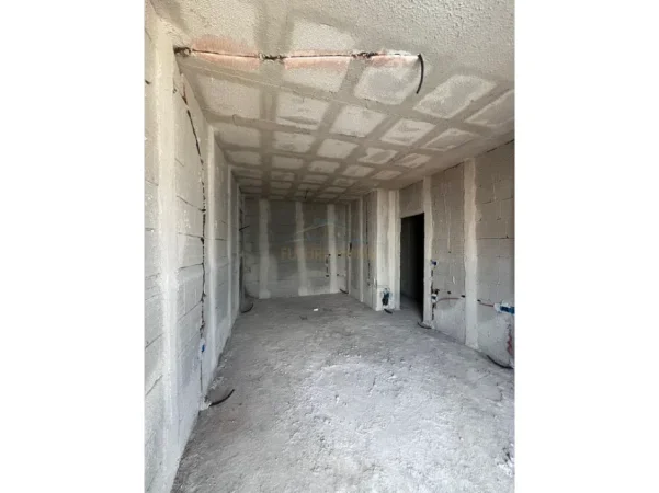 Tirane, shitet apartament 2+1+2+Ballkon Kati 5, 94 m² 135.000 € (Tirana Entry 2)