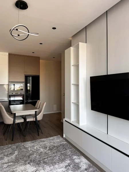 🏡 JEPET SUPER APARTAMENT 2+1, ME QERA TE TERMINALI TEK CASA ITALIA🏡,  750 mije leke