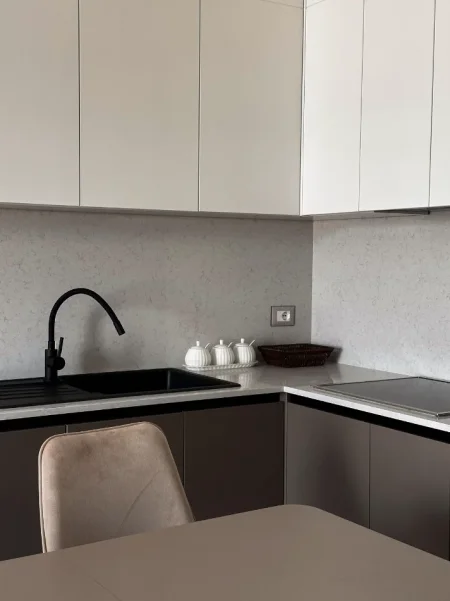 🏡 JEPET SUPER APARTAMENT 2+1, ME QERA TE TERMINALI TEK CASA ITALIA🏡,  750 mije leke