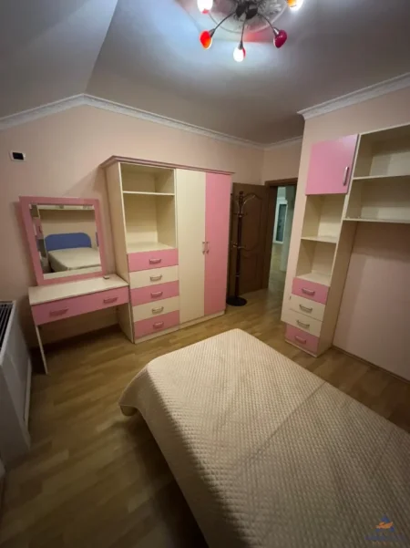 Tirane, shitet Vile Vile 3 Katshe Kati 3, 430 m² 400.000 € (INSTITUT)