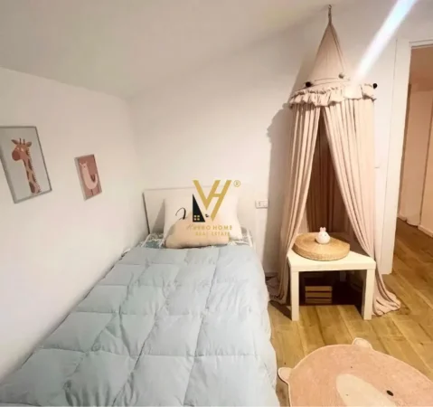 Tirane, jepet me qera apartament 2+1+Ballkon Kati 6, 180 m² 1.250 € (KODRA E DIELLIT)