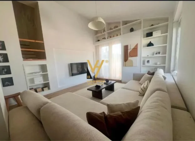 Tirane, jepet me qera apartament 2+1+Ballkon Kati 6, 180 m² 1.250 € (KODRA E DIELLIT)