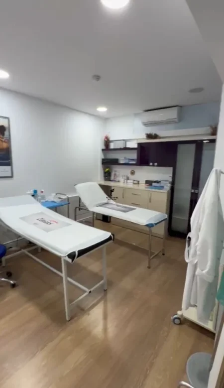 Tirane, jepet me qera zyre Kati 2, 110 m² 1.650 € (BLLOKU)