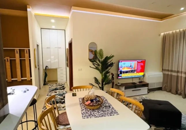 Tirane, jepet me qera apartament 1+1+Ballkon , 64 m² 650 € (Kodra e Diellit)