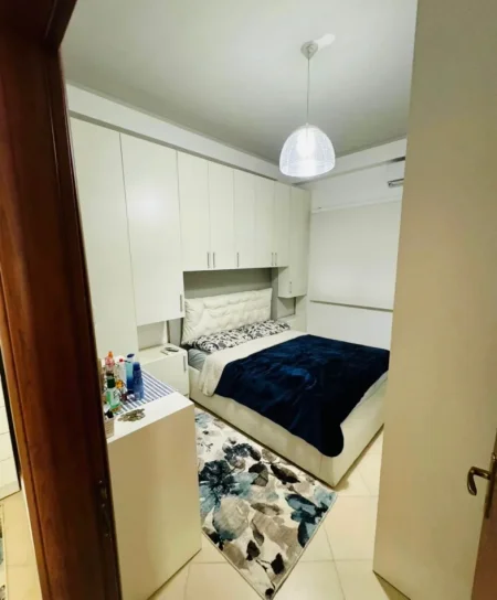 Tirane, jepet me qera apartament 1+1+Ballkon , 64 m² 650 € (Kodra e Diellit)