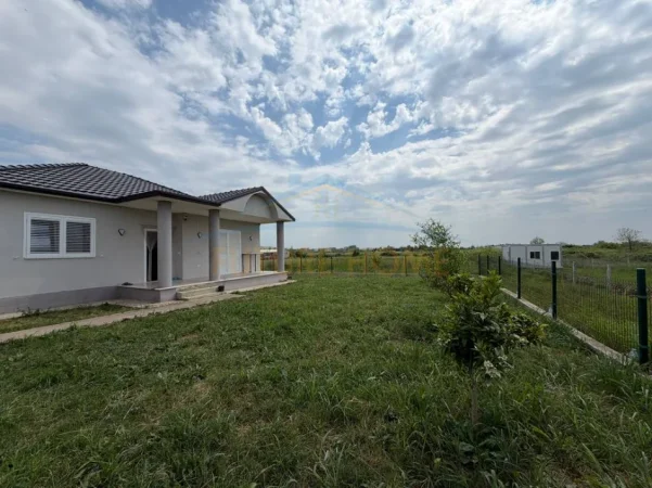 Gjiri Lalezit | Hamallaj, Shitet Shtepi Private, 1 Katshe , 500 m² 200.000 € (RROTULL , GJIRI I LALEZIT)