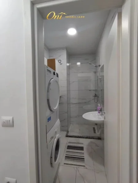Tirane, jepet me qera apartament 1+1 Kati 1, 50 m² 480 € (KOMFERENCA E PEZES)