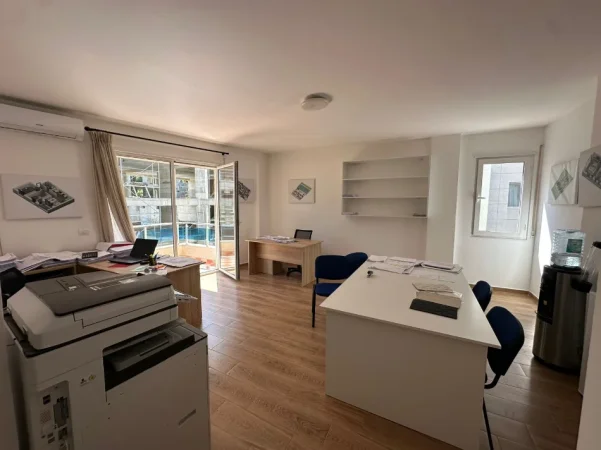 Tirane, shitet apartament 2+1+Ballkon Kati 2, 101 m² 225.000 € (Rruga Selite e Vjeter)