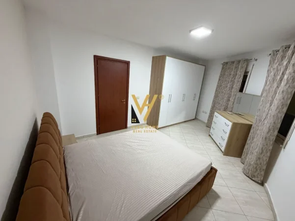 Tirane, jepet me qera apartament 2+1+Ballkon Kati 7, 100 m² 720 € (JORDAN MISJA)
