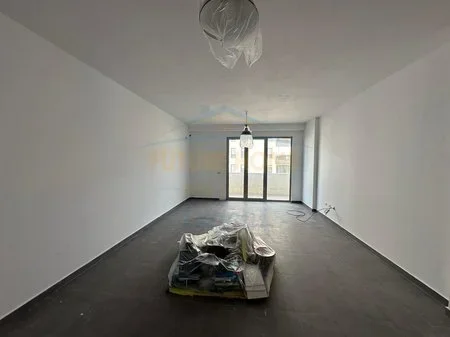 Tirane, shitet apartament 2+1 Kati 1, 105 m² 170.000 € (KINOSTUDIO)
