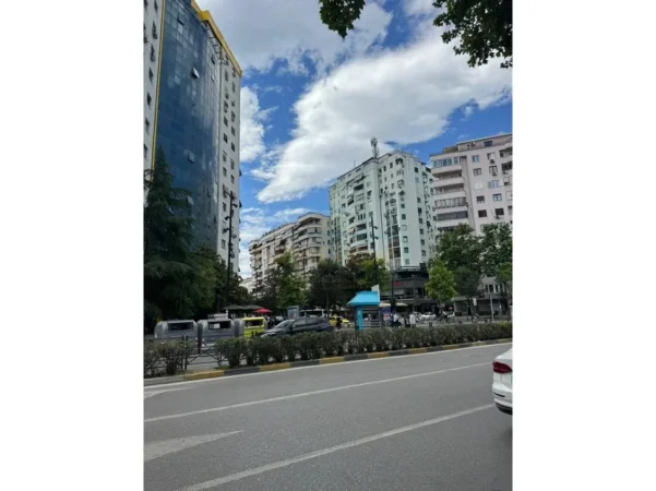 Tirane, shitet apartament 1+1 Kati 3, 54 m² 129.000 € (STACIONI I TRENIT)
