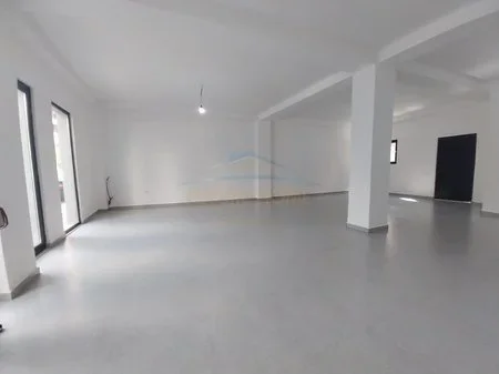 Tirane, shitet ambjent biznesi Kati 0, 108 m² 315.000 € (RRUGA E KAVAJES,21 DHJETORI)
