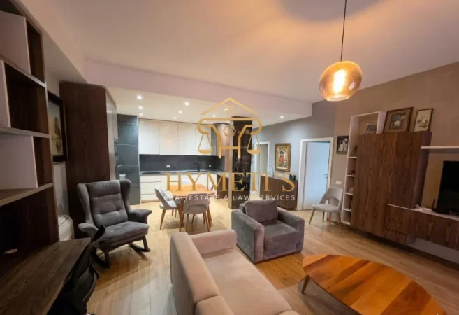 Tirane, shitet apartament 2+1+Ballkon , 79 m² 170.000 € (Kompleksi Mangalem)