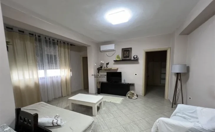Tirane, jepet me qera apartament 2+1 Kati 3, 70 m² 700 € (BLLOKU)