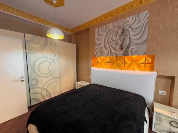 Tirane, shitet apartament 2+1+Aneks+Ballkon Kati 0, 235.000 m² 235.000 € (liqeni artificial)