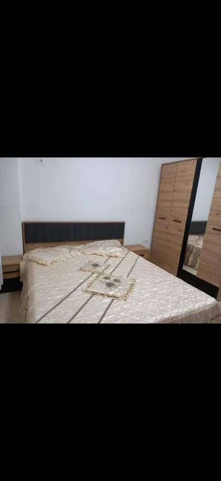 Tirane, jepet me qera apartament 1+1 Kati 6, 60 m² 400 € (Bar Ciao tek Pallatet Cabej Yzberisht)