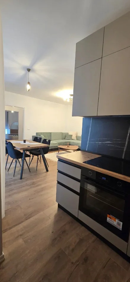 Tirane, jepet me qera apartament 2+1+Aneks+Ballkon , 108 m² 700 € (laprake , rruga dritan hoxha)