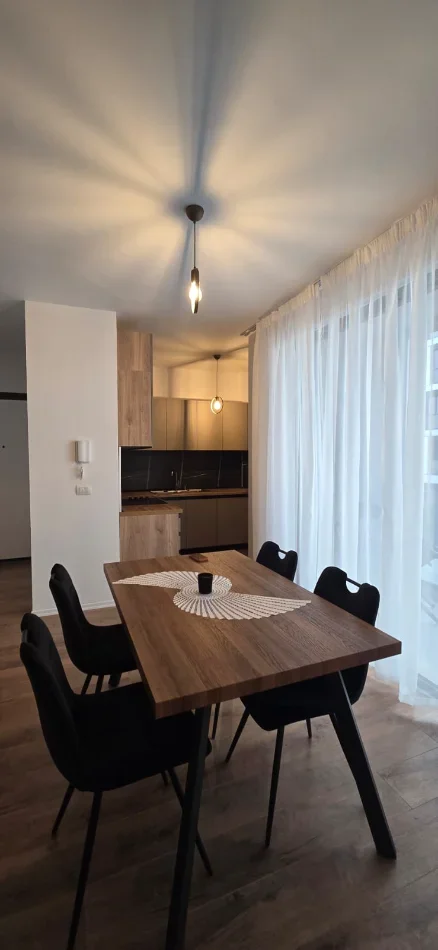 Tirane, jepet me qera apartament 2+1+Aneks+Ballkon , 108 m² 700 € (laprake , rruga dritan hoxha , ish dogana)
