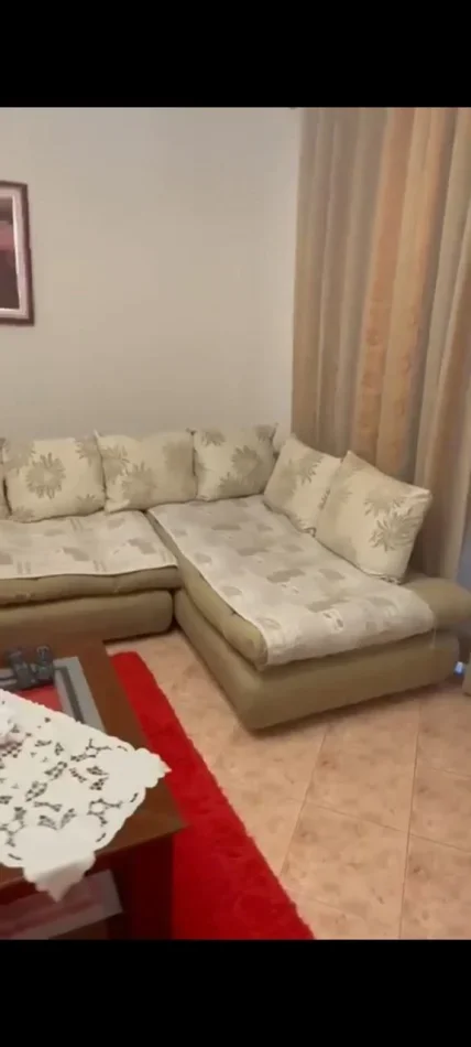 Tirane, jepet me qera apartament 3+1 Kati 2, 120 m² 800 € (Rruga e Elbasanit)