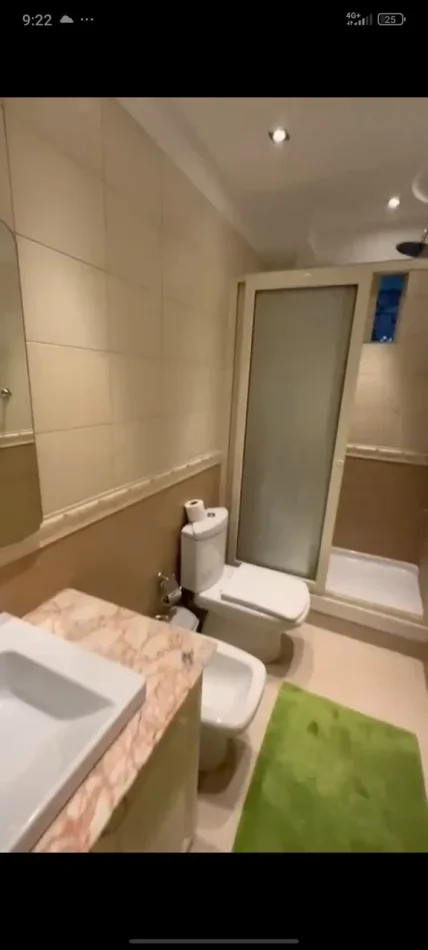 Tirane, jepet me qera apartament 3+1 Kati 2, 120 m² 800 € (Rruga e Elbasanit)