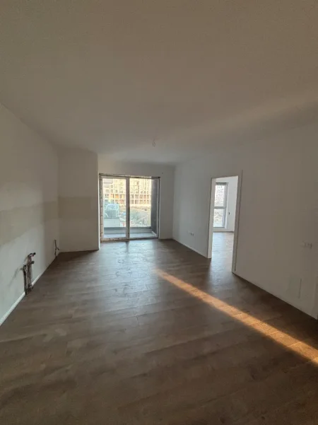 Tirane, shitet apartament 2+1+2 Kati 2, 111 m² (Bulevardi i Ri)