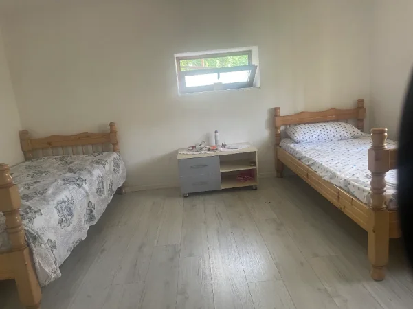 Tirane, ndarje qeraje shtepi 1+1 , 35 m² 200 € (Bajram Allaraj)