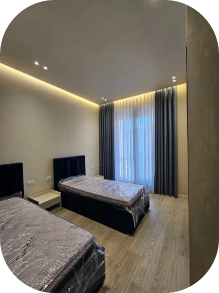 Tirane, jepet me qera apartament 2+1+Ballkon Kati 5, 115 m² 1.600 € (Kompleksi Delijorgji, Tiranë)