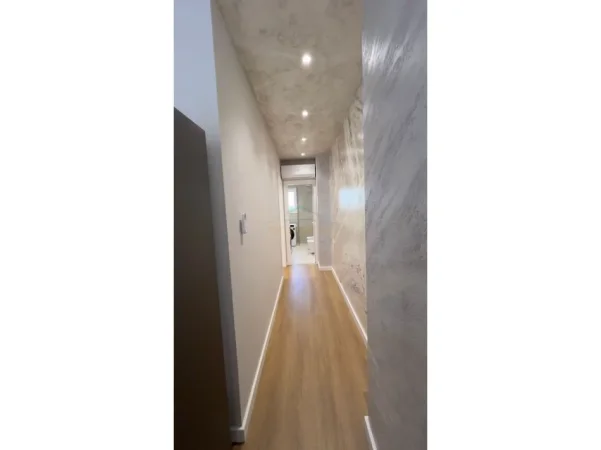 Tirane, jepet me qera apartament 1+1 Kati 1, 50 m² 450 € 