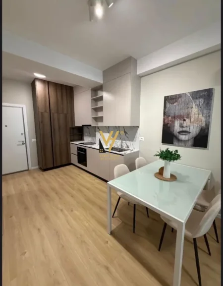 Tirane, jepet me qera apartament 1+1+Ballkon Kati 3, 60 m² 470 € (ALI DEMI)