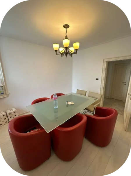 Tirane, jepet me qera ambjent biznesi Kati 4, 110 m² 1.000 € (Bllok, Tiranë)