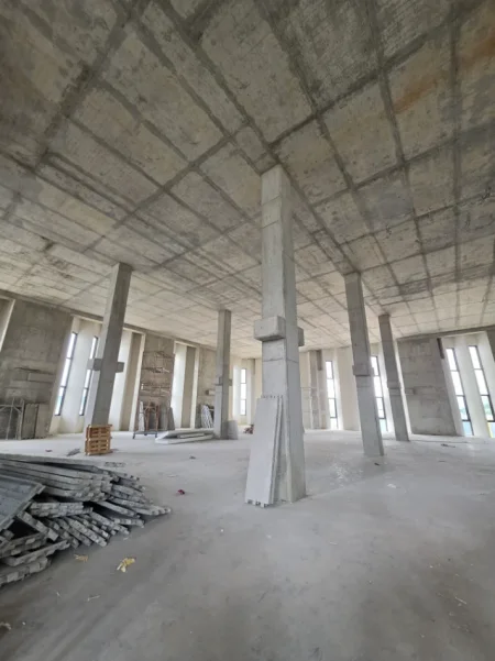 Tirane, jepet me qera garazh | post parkimi , 6.364 m² (autostrada tirane durres)