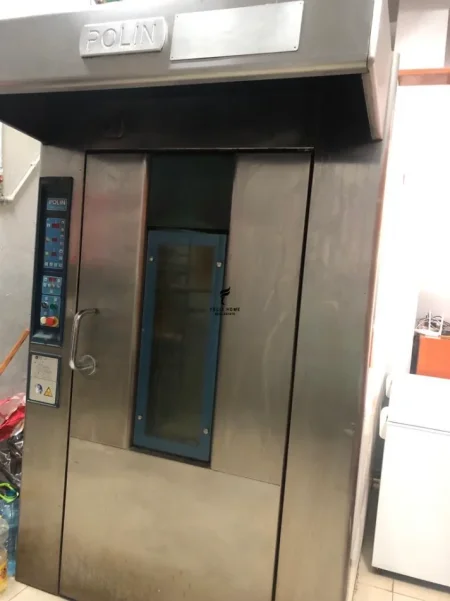 Tirane, shitet ambjent biznesi Kati 0, 57 m² 110.000 € (YZBERISHT)