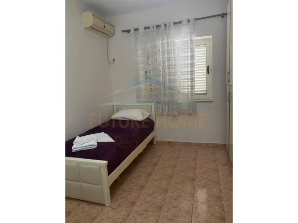 Tirane, jepet me qera apartament 3+1+2 Kati 2, 120 m² 800 € (SHKOLLA E BALETIT)