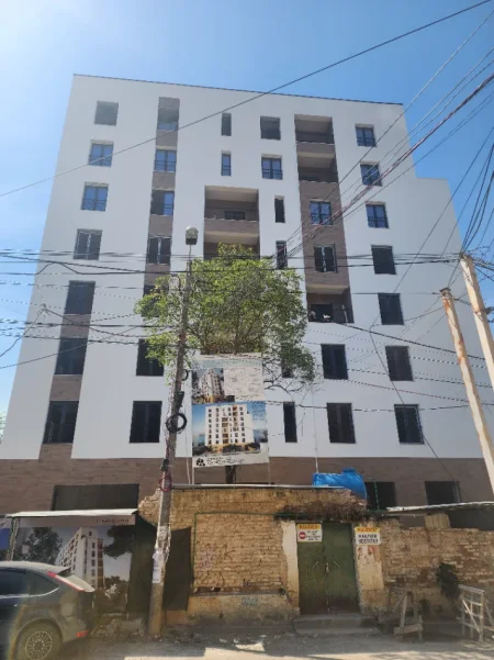 Shqiperi, shitet apartament 2+1+Ballkon Kati 1, 100 m² 
