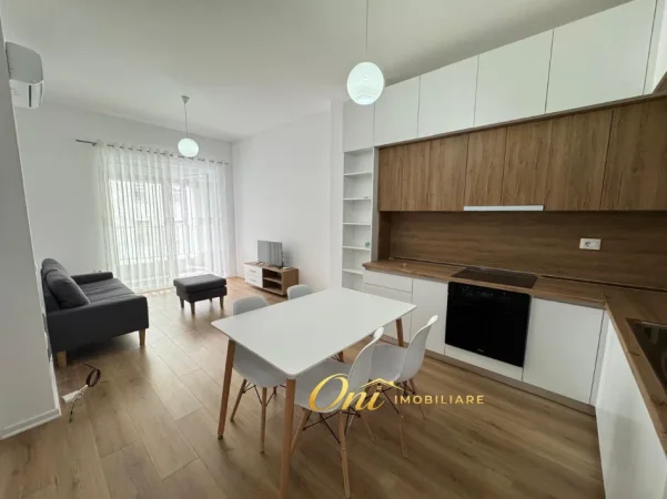 Tirane, jepet me qera apartament 1+1 Kati 5, 60 m² 390 € (ALI DEMI)