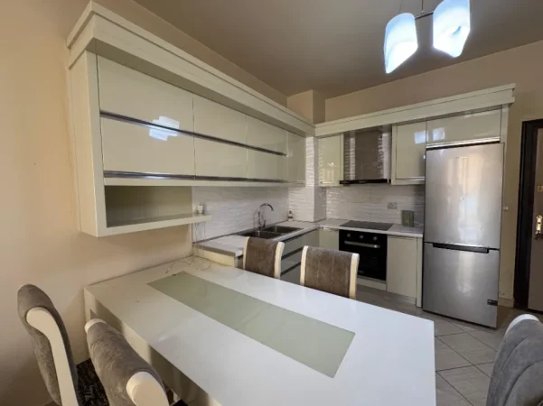 Tirane, shitet apartament 1+1+Ballkon Kati 6, 70 m² 145.000 € (KOMPLEKSI LEONORE)