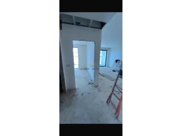 Sarande, shitet apartament 1+1+Ballkon Kati 1, 72 m² 230.272 € (72)