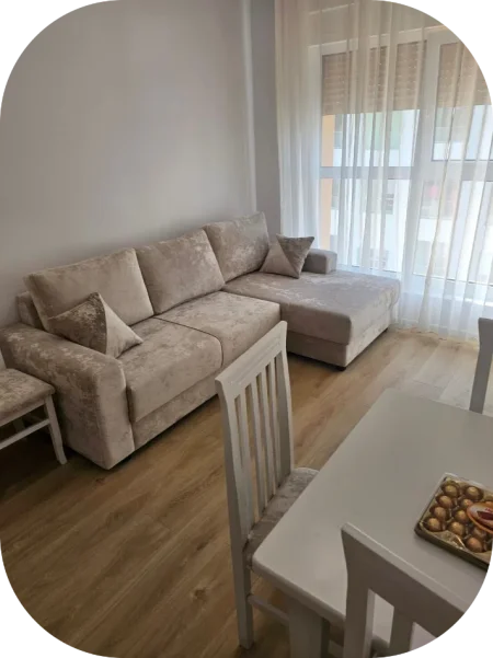 Tirane, jepet me qera apartament 1+1+Ballkon Kati 5, 65 m² 400 € (Ali Demi, Rezidenca Kaimi)