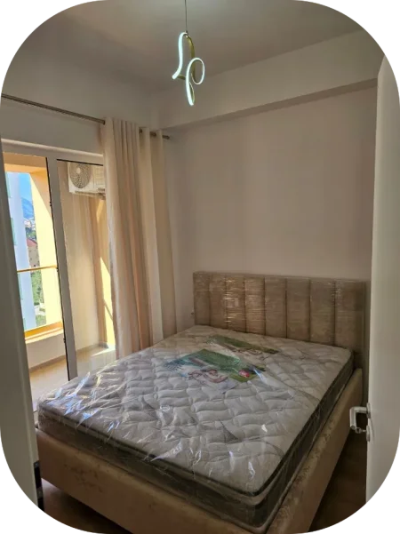 Tirane, jepet me qera apartament 1+1+Ballkon Kati 5, 65 m² 400 € (Ali Demi, Rezidenca Kaimi)