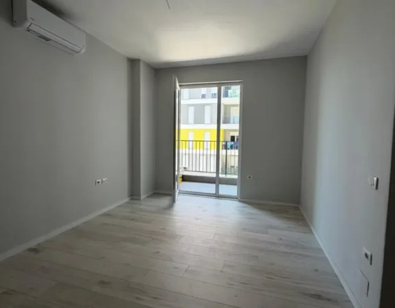 Tirane, jepet me qera apartament 1+1 Kati 3, 49 m² 248 € 