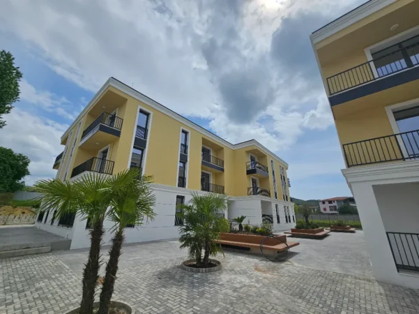 Tirane, shitet apartament 1+1+Ballkon Kati 0, 57 m² (Sauk)
